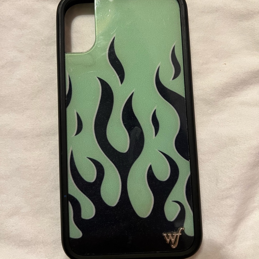 Wildflower neon green flame case